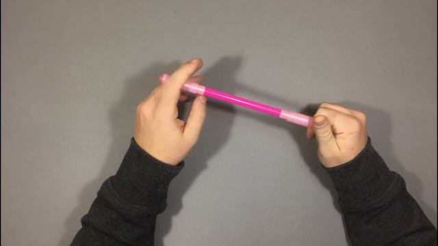 Для левшей: Thumb Index Spin + Reverse – Обучение Pen Spinning Трюку смотреть онлайн