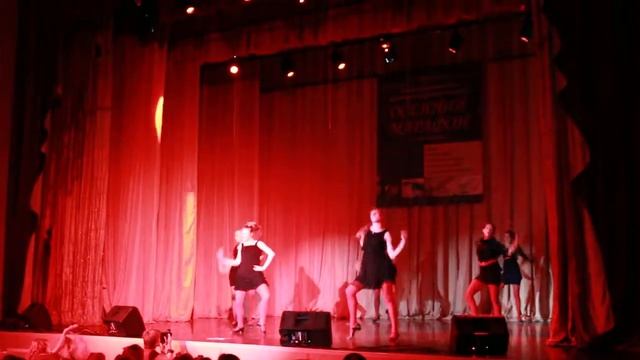 CHernoe I Krasnoe, Chernoe I Beloe 720