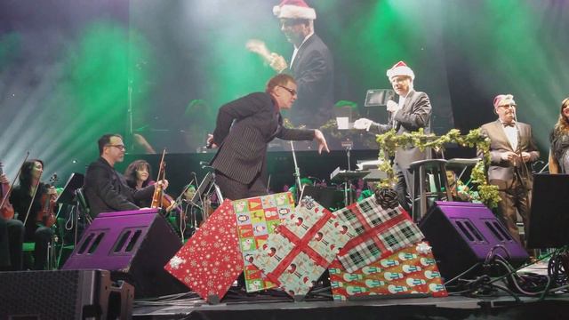 Danny Elfman "Oogie Boogie's Song" 12/6/17 смотреть онлайн