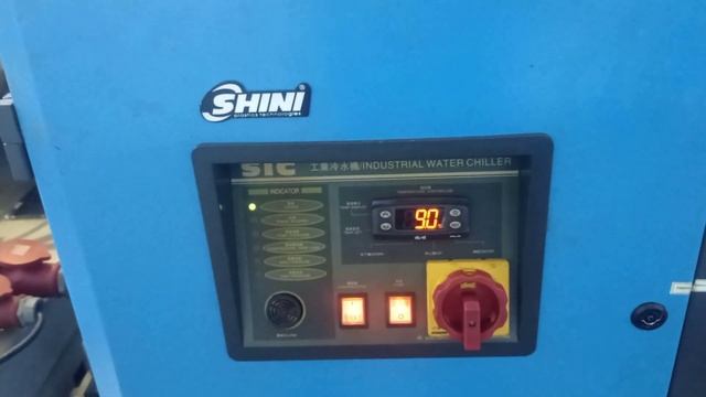 Работа чиллера с маленьким баком воды. смотреть онлайн