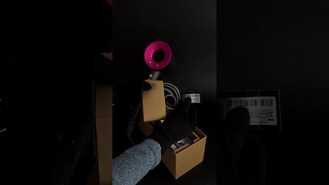 Фен Dyson 1:1 фуксия смотреть онлайн