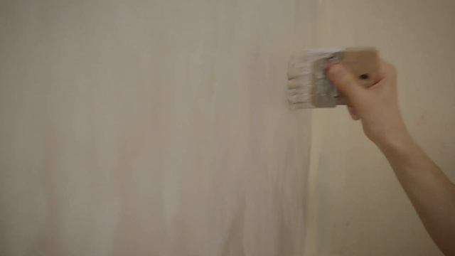 Нанесение декоративной краски с песком | Эффект песчаных вихрей | Школа ремонта смотреть онлайн