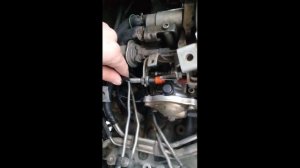 Регулируем тросик акпп