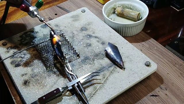 пайка оковок на ножны кинжала сс , делюсь опытом смотреть онлайн