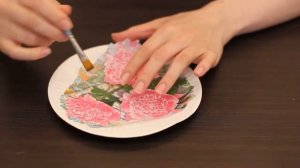 Декупаж бумажной тарелки. (decoupage)