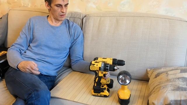 Шуруповёрты. Бренды. DeWalt DCD 791 DC733. смотреть онлайн