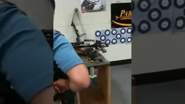 Papaw shooting crossbow смотреть онлайн