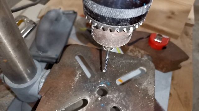 Ловушка для пчел на 8 рамок своими руками. Как установить пыльцесборник. Пчёлы, пасека, мёд. смотреть онлайн