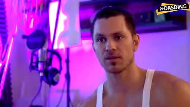 Vom Drogenkind zum Muskeltier Body Transformation смотреть онлайн