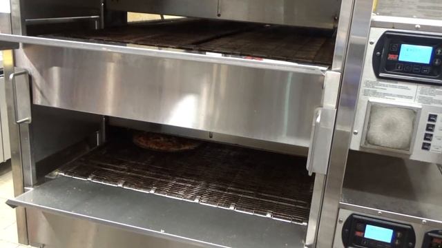 Domino's Pepperoni Pizza (HOW IT'S MADE)