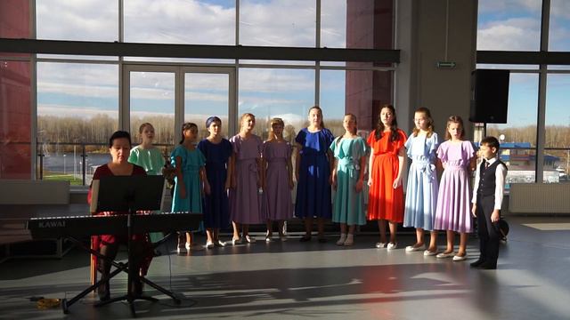 "Alta trinita beata" XV в. аноним (Италия). Исполняет Детский хор РАДУГА смотреть онлайн