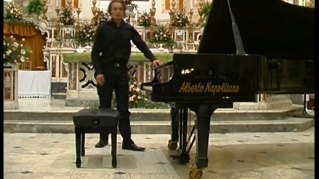 Antonio Anastasio J S Bach Suite Inglese n 2 BWV 807 Gigue смотреть онлайн