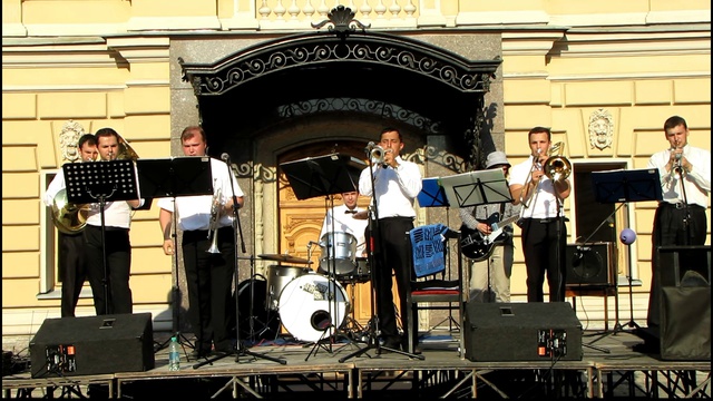  Olympic Brass смотреть онлайн