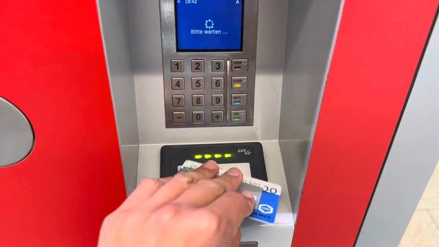 Test eTicket-Infofunktion am Fahrkartenautomaten der Rheinbahn Düsseldorf смотреть онлайн