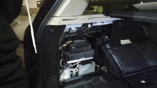 Range Rover L322 SatNav - Map updates / Navigation DVD location смотреть онлайн