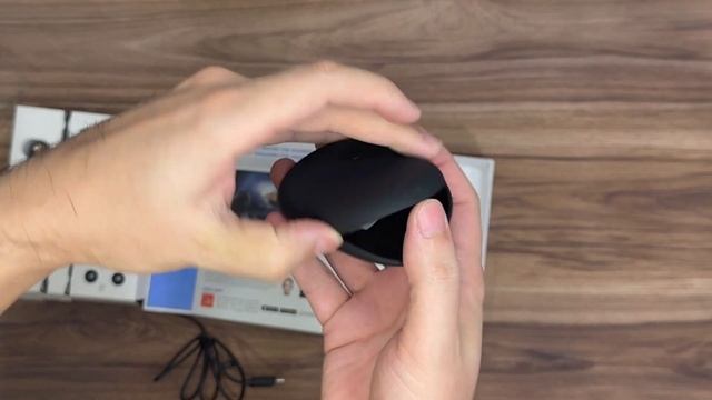 Creative SXFI Trio Triple-Driver USB-C In-Ear Headphones Unboxing смотреть онлайн