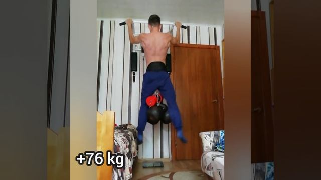 Подтягивание со старшим братом. Streetlifting. Выход одной рукой смотреть онлайн