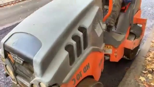 Анатолій Бондаренко інспектує ремонт покриття на бульварі Шевченка смотреть онлайн