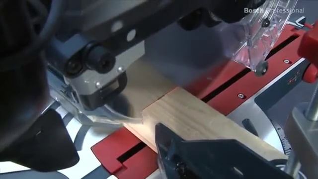 Пила торцовочная Bosch GCM 12 GDL