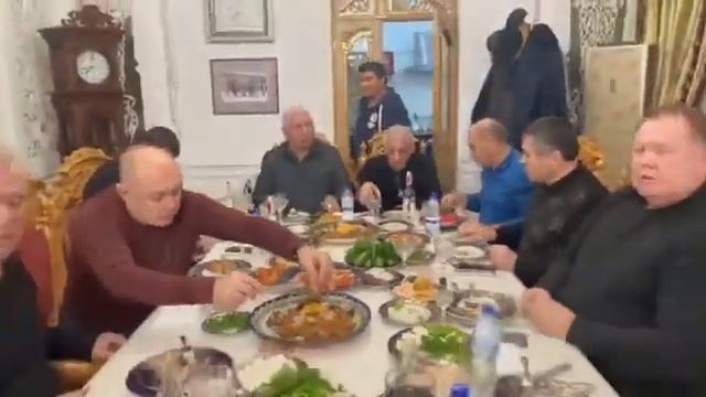 День Рождения Бахром-Ака в доме у Салим Бая смотреть онлайн