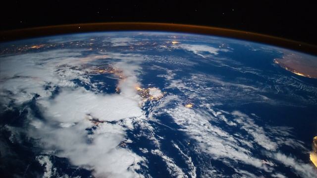 Comp_GMT312_162NC_139M_1041_AFRICA_NIGHT_v14_SDR_FINAL_20180706_SDR_2K_AVC