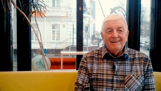 О кино на английском - Английский с носителем языка - About Cinema with native speaker смотреть онлайн