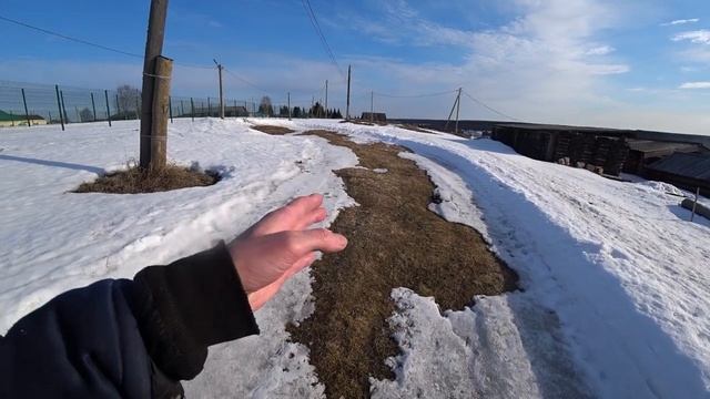 Живём в деревне как в городе. Сын подарил умные часы. Сегодня будет жарко. Будни Олега. смотреть онлайн