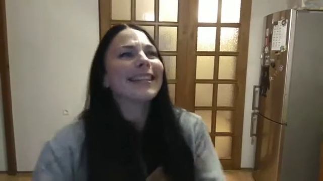 Когда подруга не рядом, а поздравить с Днём рождения её очень хочется) смотреть онлайн