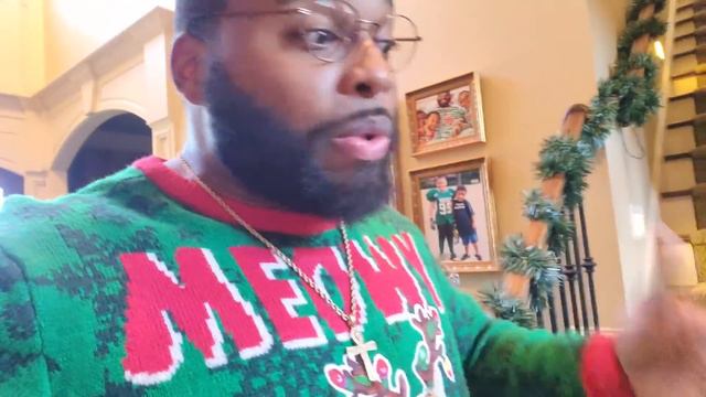 Monster Dude Gets Pranked. The Grinch Is Back Part 2. смотреть онлайн