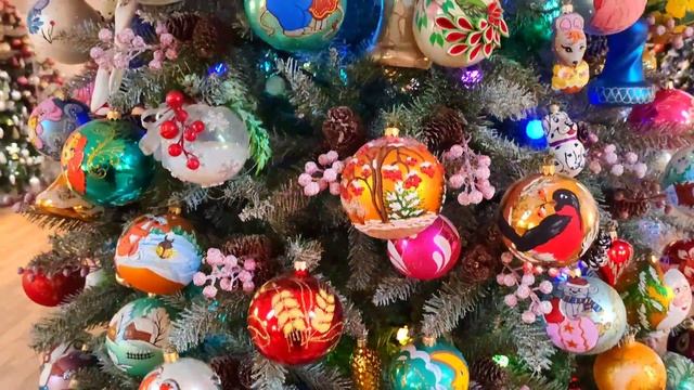 Фабрика ёлочных игрушек Иней смотреть онлайн