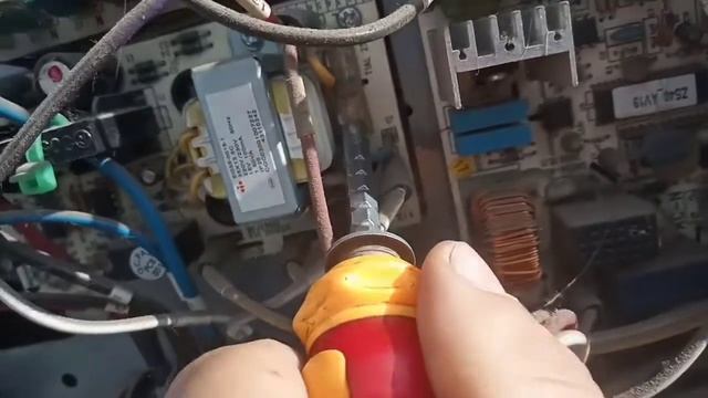 Кондиционер не запускается На холод смотреть онлайн