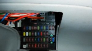 Не закрываются двери сигнализацией центрального замка!Hyundai Accent!