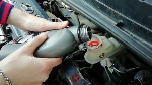 Прокачать тормоза самому Замена тормозной жидкости Прокачка тормозов и системы сцепления Solaris KIA