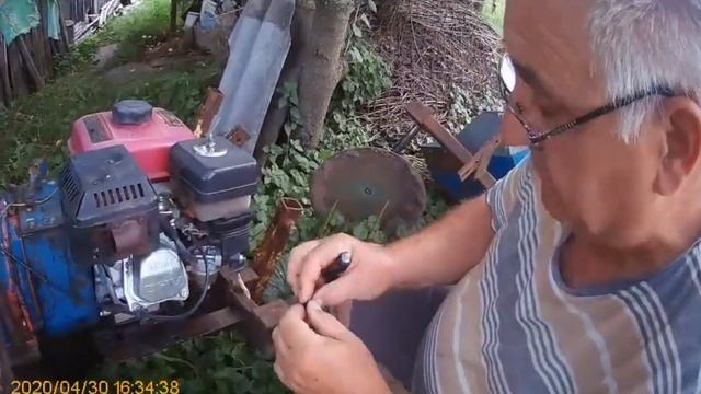 Карбюратор мотоблока, відсутній холостий хід. Ремонтуємо. смотреть онлайн