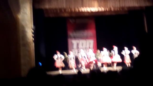 Танец под песню - клен кудрявый смотреть онлайн