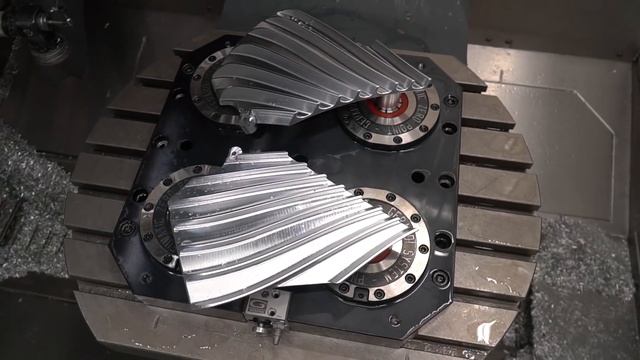 #33 BOX39. LAMBORGHINI SVJ НА 2 КОЛЕСАХ? смотреть онлайн