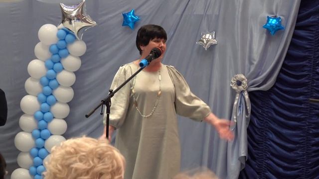 Выдача аттестатов 11 классов выпуска 2023г. Лицей Полифорум 180 смотреть онлайн