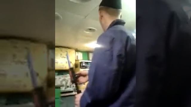 Дурачок служит за значок смотреть онлайн