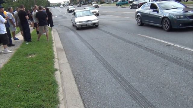 Ford Mustang Shelby GT500 CRASHES Into Crowd