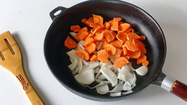 Паста с кальмарами в томатном соусе смотреть онлайн