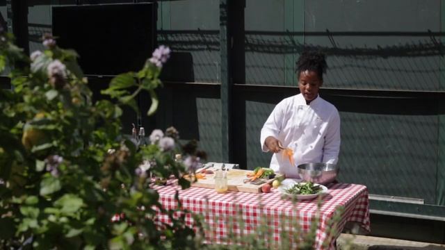 Local Top Chef Junior Finalist Visits the Garden at Oracle Park смотреть онлайн