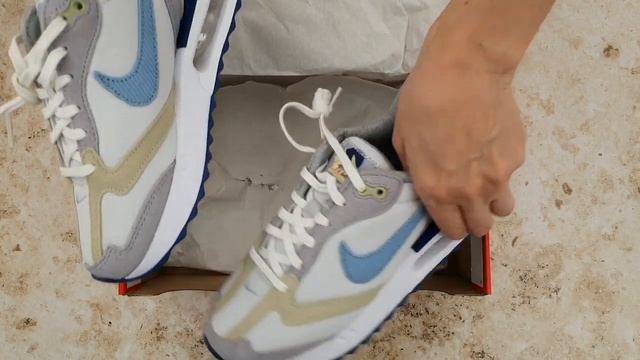 Обзор Женских кроссовок Nike Air Max Dawn смотреть онлайн