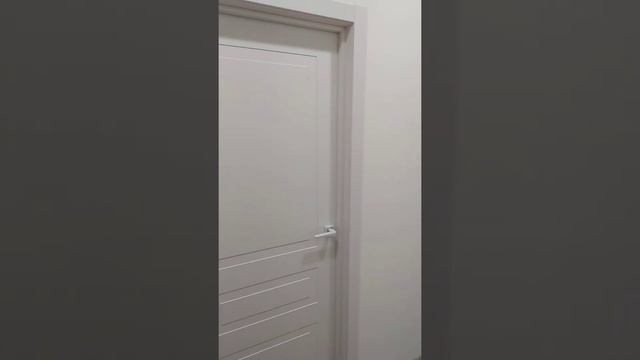 Белые двери и фурнитура