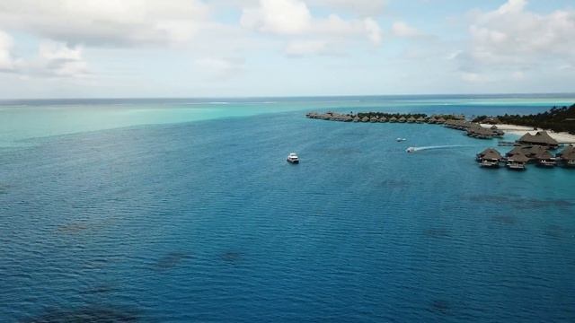 Bora Bora French Polinesia - Hilton Conrad Bora Bora Nui from drone смотреть онлайн