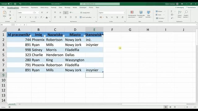 Kurs Excel - narzędzia danych: usuń duplikaty, poprawność danych смотреть онлайн
