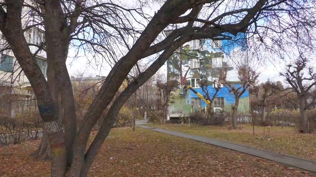 Первый фасад дома с граффити смотреть онлайн