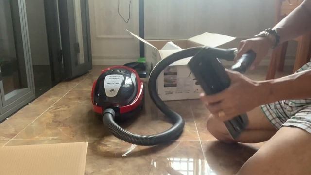 Đập hộp máy hút bụi HItachi giảm giá SỐC 2.950.000 đ còn 2.899.000 đ (tập7) смотреть онлайн