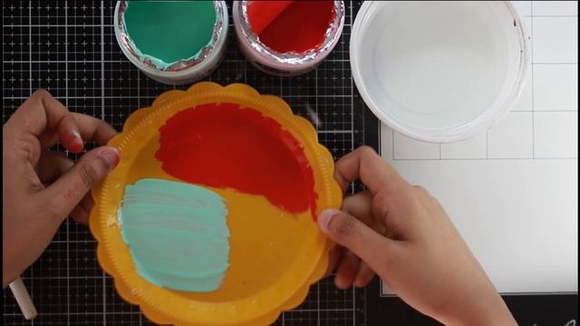 CrafTangles Chalk Paint Demo with various mediums смотреть онлайн