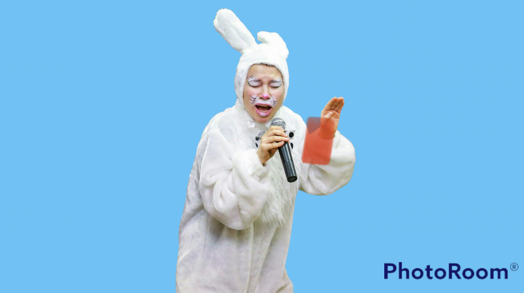 КАК ПЛЕВАТЬ НА СЦЕНЕ ? #SHORTS смотреть онлайн