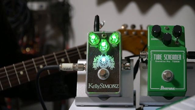 KS-808 TURBO vs Ibanez TubeScreamer TS808 смотреть онлайн